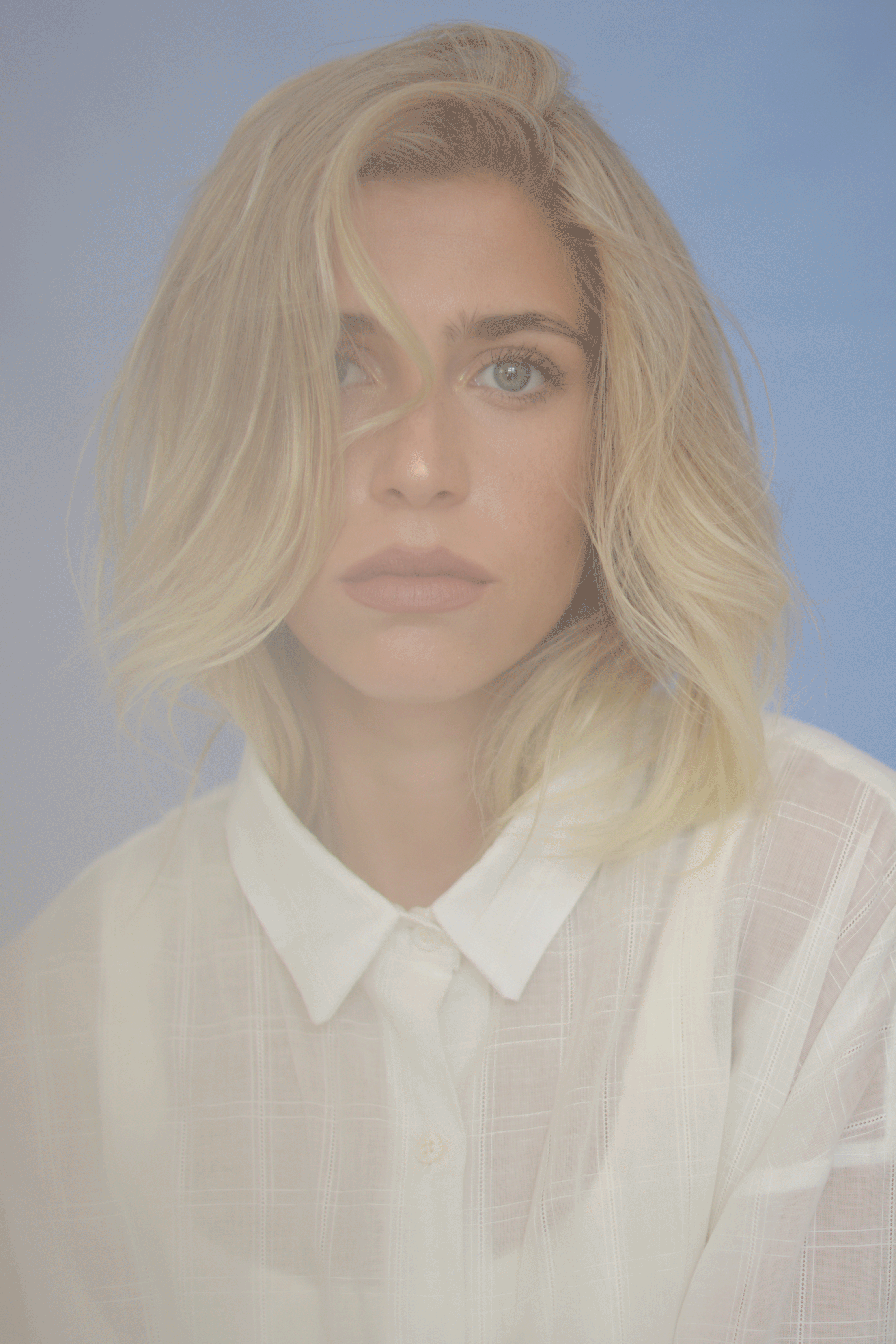 Abril Sanchez (v) (gif)